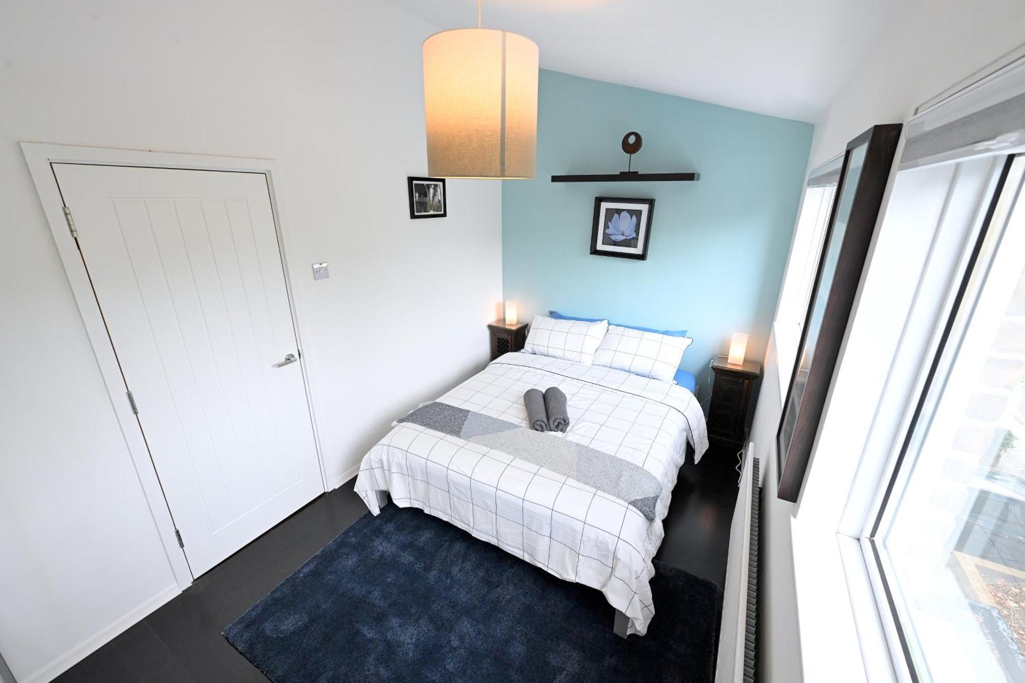 4 Bedroom Patio House Regent'S Park - Parking Лондон Экстерьер фото
